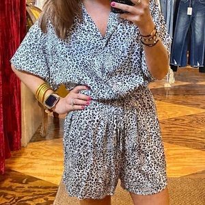 L. love boutique romper M
